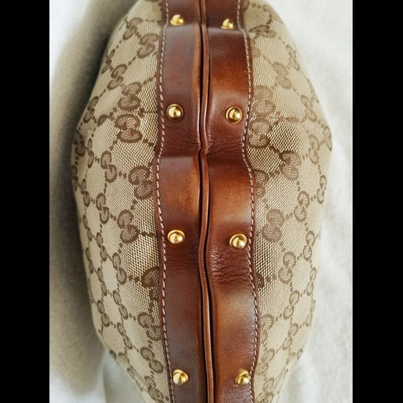 *SOLD*Gucci Hobo Large - Picture 2 of 8